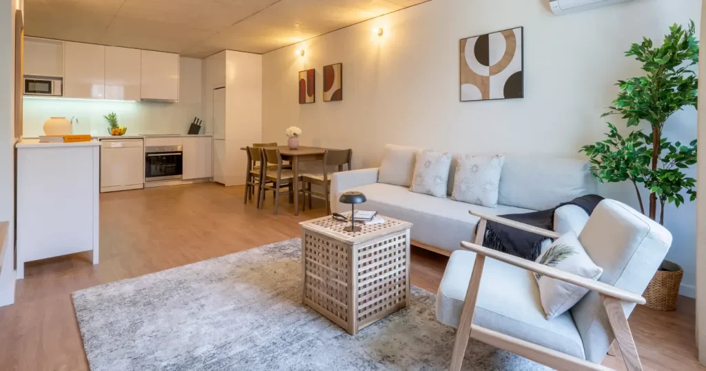 Sala de Alojamento Local no Porto gerido pela Host Wise