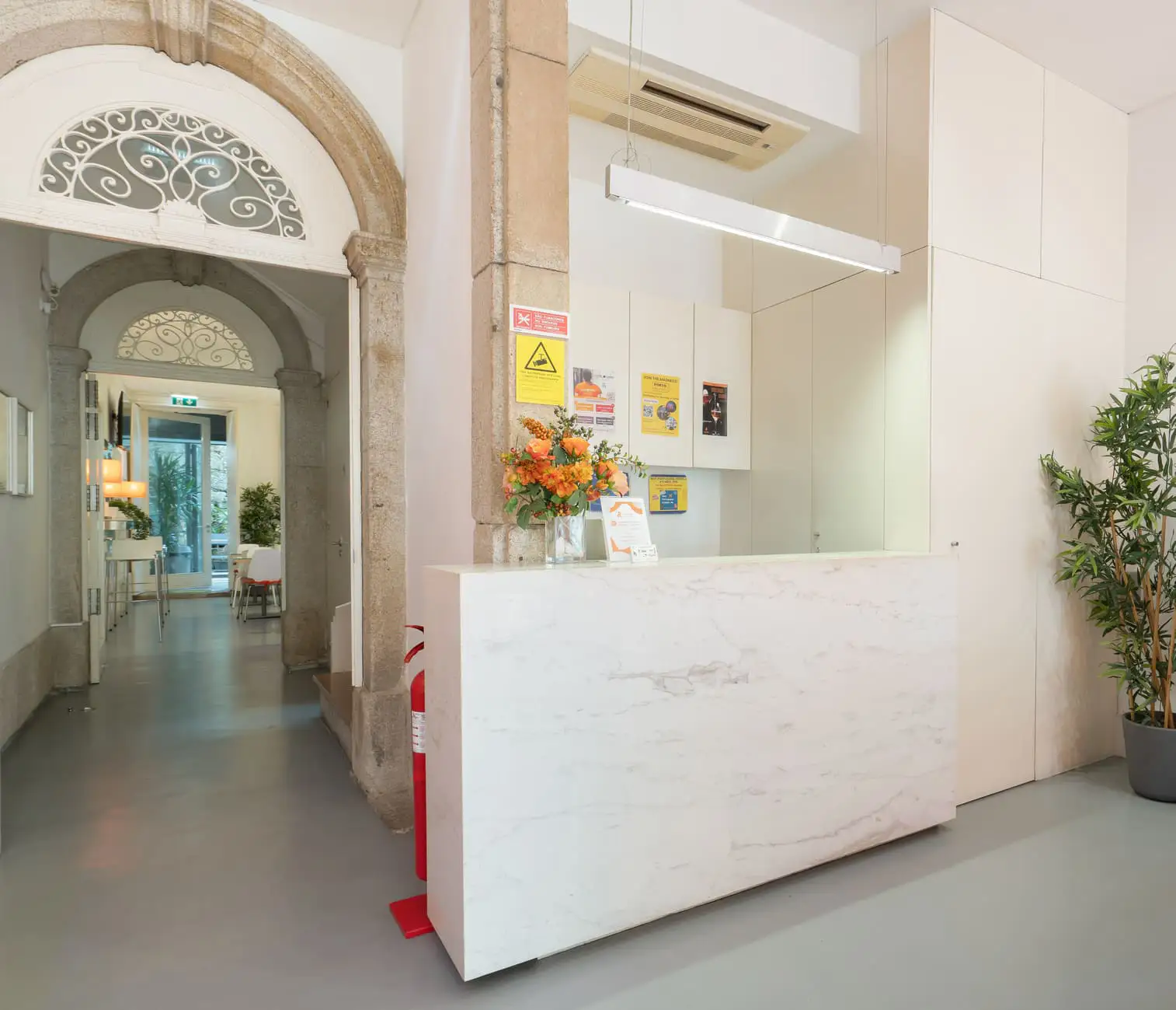 Receção do Porto Lounge Hostel