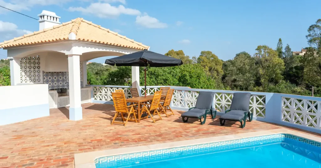 Piscina de Alojamento Local no Algarve gerido pela Host Wise