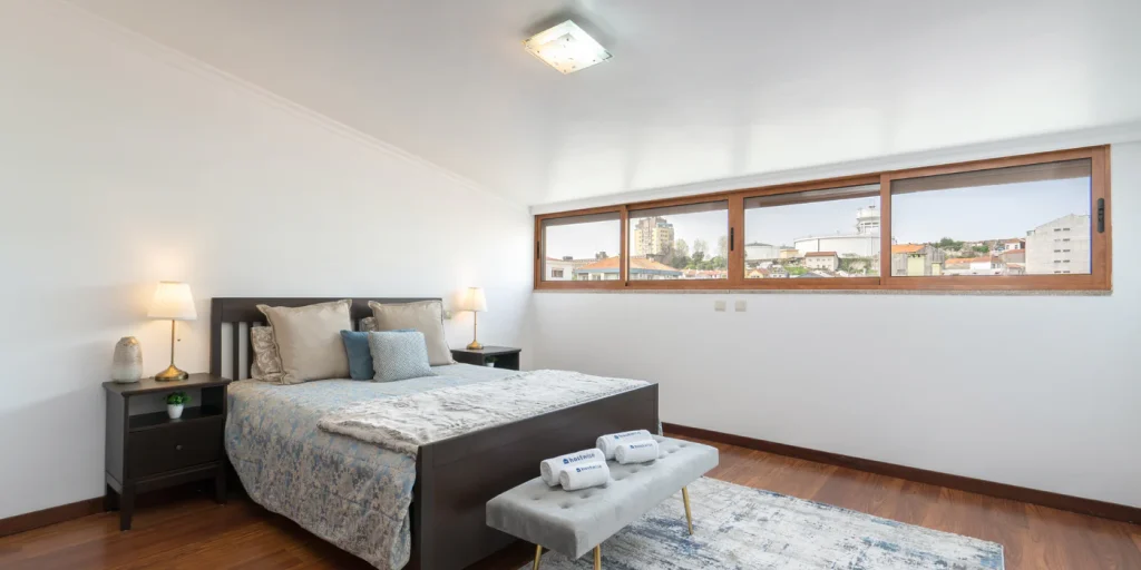 Bedroom in Vacation Rental in Porto managed by Host Wise