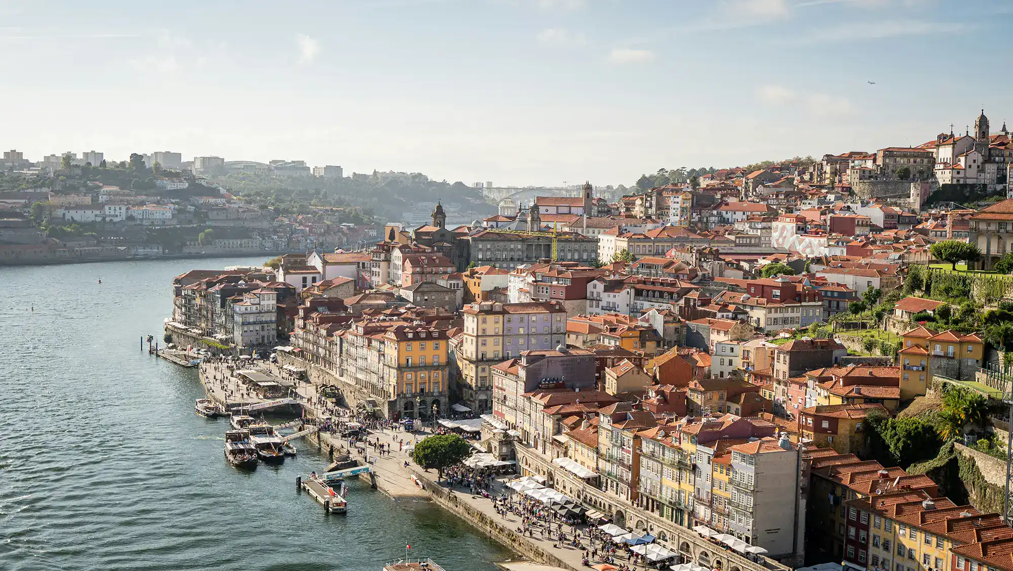 Zonas de Contenção Alojamento Local no Porto: Guia 2026